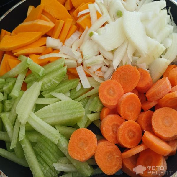 Теплый гарнир-салат из овощей фото