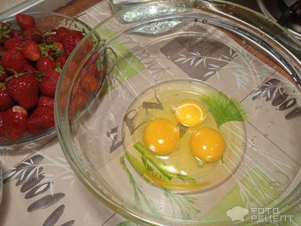 Клубничный пирог фото