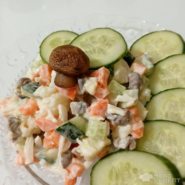 Салат Постный Оливье с грибами и свежими огурцами фото