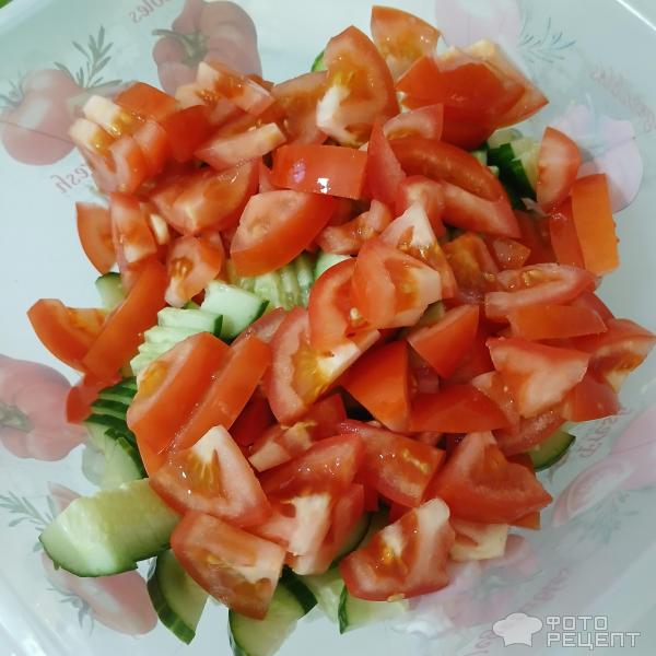Овощной салат с сыром Фетакса фото