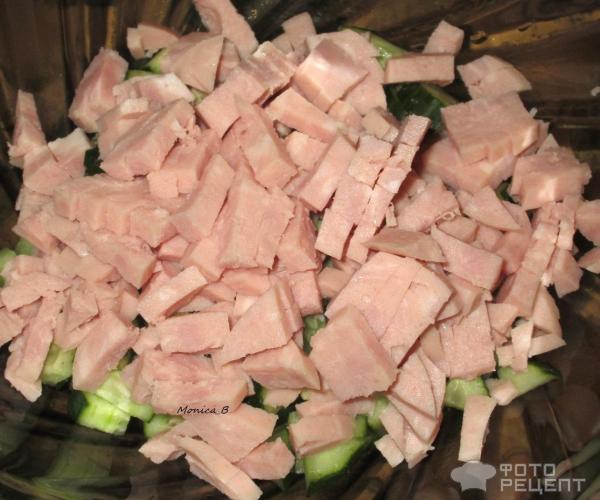 Салат С ветчиной и сыром фото