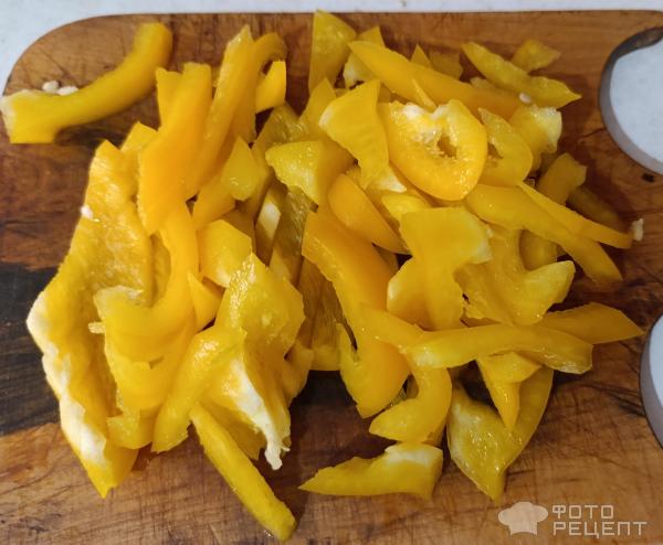 Салат из куриной печени и овощей фото