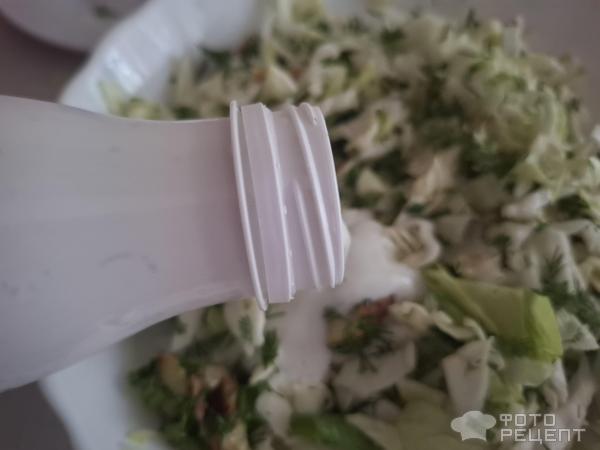 Салат с капустой, огурцами фото
