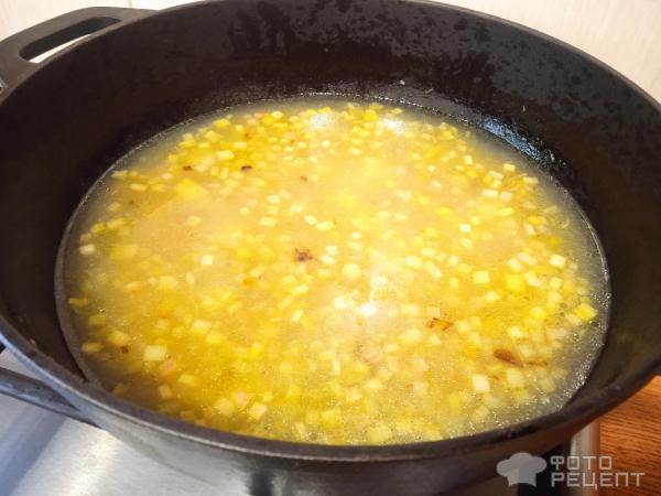 Суп куриный с овощами и зеленью фото