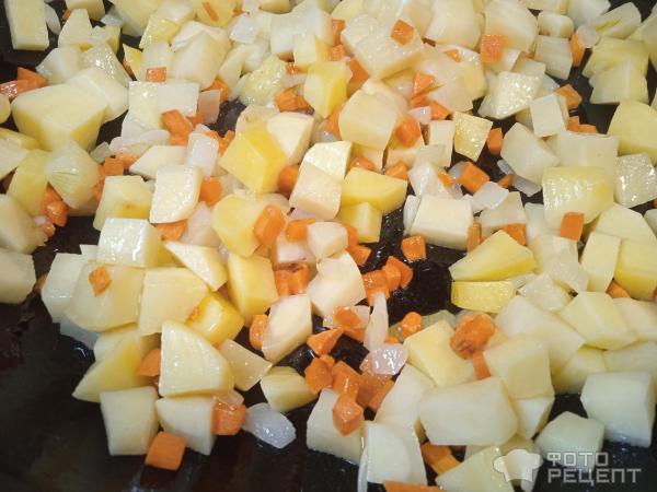 Суп куриный с овощами и зеленью фото