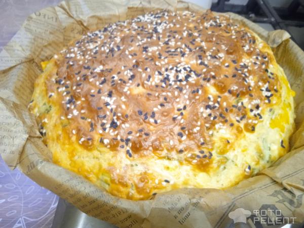 Ленивый пирог с яйцом и зеленым луком фото