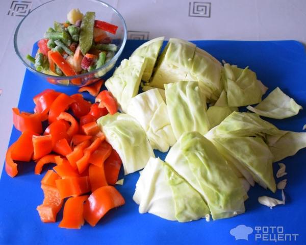 Куриные окорочка с овощами, запеченные в рукаве, в маринаде с виноградным уксусом фото