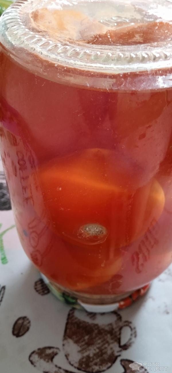 Консервированные помидоры в снегу фото