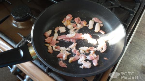 Завтрак из бекона с лавашом фото