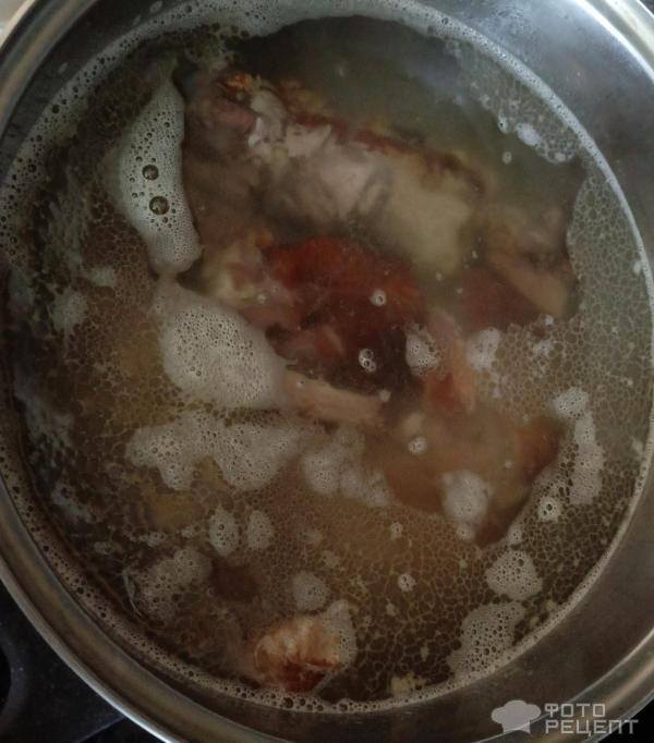 Гороховый суп с копчеными ребрышками