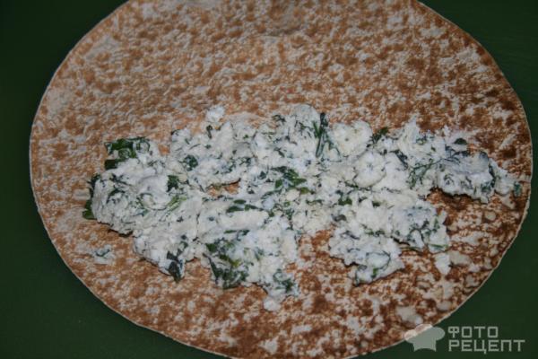 Лепешка с твердым сыром и творогом