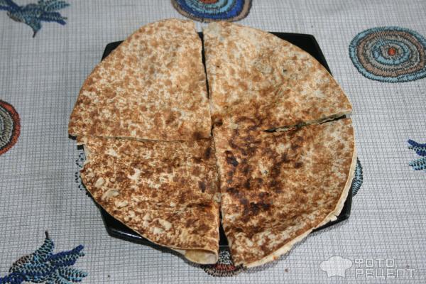 Лепешка с твердым сыром и творогом