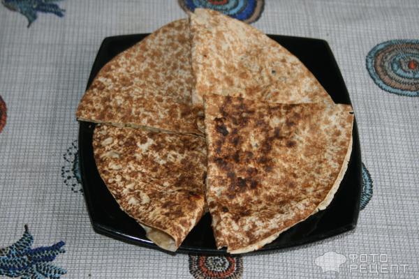 Лепешка с твердым сыром и творогом