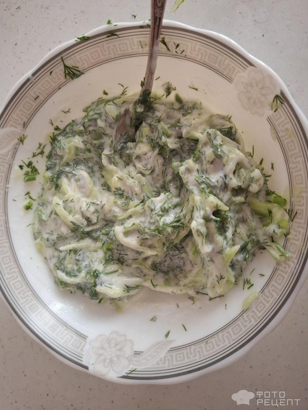 Йогуртовый соус к мясу и овощам фото