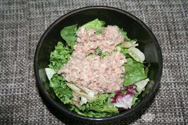 Салат с тунцом и вареными яйцами