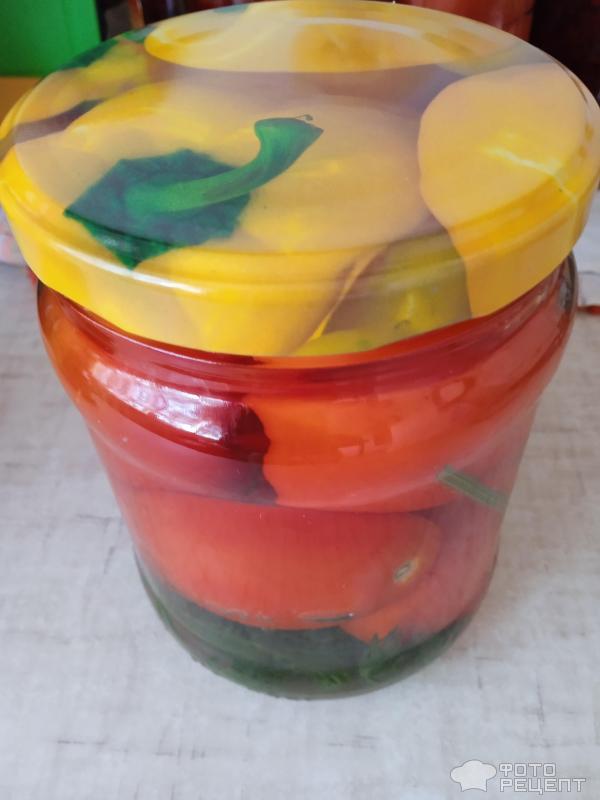 Маринованные помидоры с морковной ботвой фото