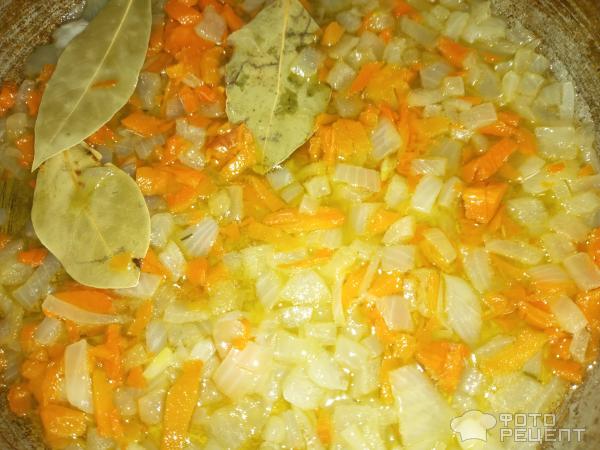 Суп с улитками из теста и зеленью фото