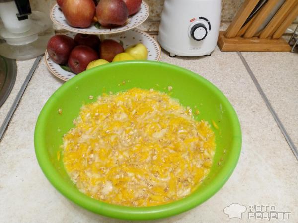 Пирог яблоками, тыквой и овсянкой фото