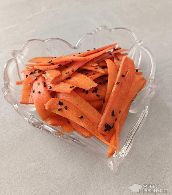 Морковный салатик с кунжутом