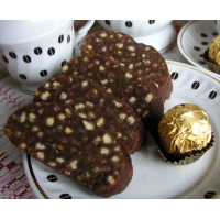 Рецепт: Шоколадный рулет из печенья