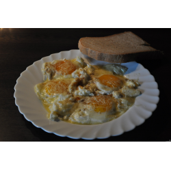 Рецепт: Яйца на сыре Моцарелла