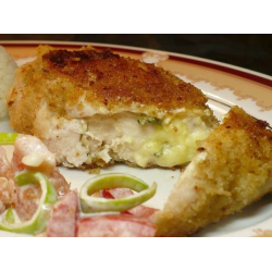 Рецепт: Куриная грудка в панировке фаршированная сыром