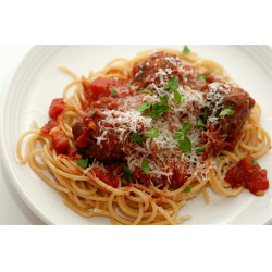 Рецепт: Спагетти с мясом в томатном соусе