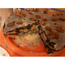 Рецепт: Домашний торт с черносливом и грецкими орехами