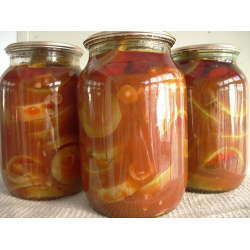 Рецепт: Кабачки в томатном соусе