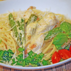 Рецепт: Спагетти с куриным филе