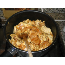 Рецепт: Куриное филе с грибами в сметанном соусе
