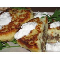 Рецепт: картофельные зразы с грибами и сыром