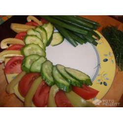 Рецепт: Гарнир из свежих овощей и зелени