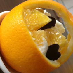 Рецепт: Десерт в апельсине