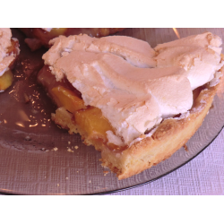 Рецепт: Пирог с персиками и меренгой