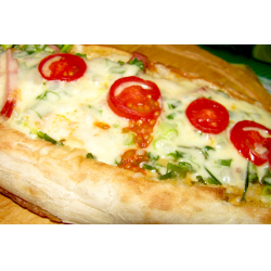 Рецепт: Пицца из лаваша "шоти" с сыром, колбасой и овощами