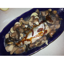 Рецепт: Рыба дорадо тушенная с белыми грибами в супе