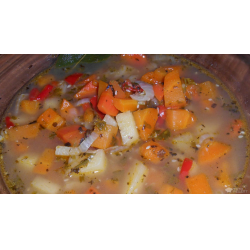 Рецепт: Суп морковно-картофельный обжаренный в травах с чесноком и кунжутом, и томленый в курином бульене