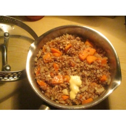 Рецепт: Гречневая каша с морковью и луком