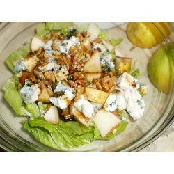 Рецепт: Салат с сыром с голубой плесенью и грушей