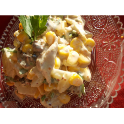 Рецепт: Салат с курицей, грибами и ананасом