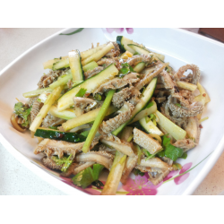 Рецепт: Китайский теплый салат из говяжьего желудка с овощами или hong you du si