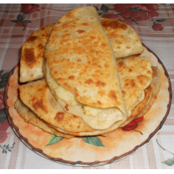 Кыстыбый (татарские лепешки с начинкой)