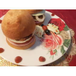 Рецепт: Гамбургер с куринной котлетой и аджикой