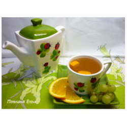 Рецепт: Виноградно-апельсиновый компот на основе зеленого чая