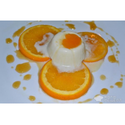 Рецепт: Суфле из йогурта с жареными пряными апельсинами