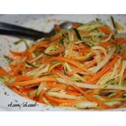 Рецепт: Салат из огурцов и моркови