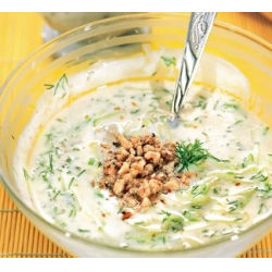 Рецепт: Кисломолочный болгарский суп "Таратор"