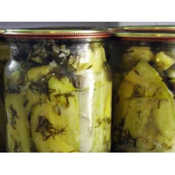 Рецепт: Консервированные кабачки с горчицей и чесноком