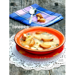 Рецепт: Суп с сосисками и сырными клецками